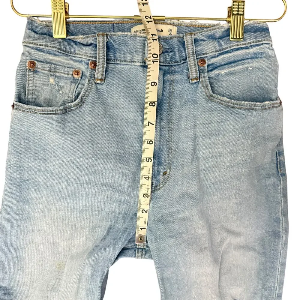 Abrecrombie & Fitch The Ankle Straight Ultra High Rise Lt Blue‎ Wash Women 2/26